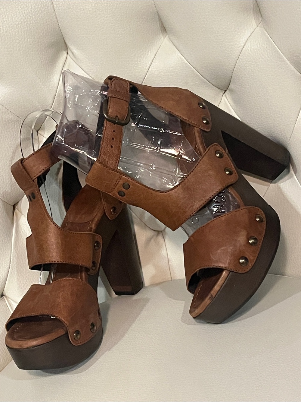 Stuart Weitzman Brown Leather Platform Block Heel Sandals Size 8 Eye Catching